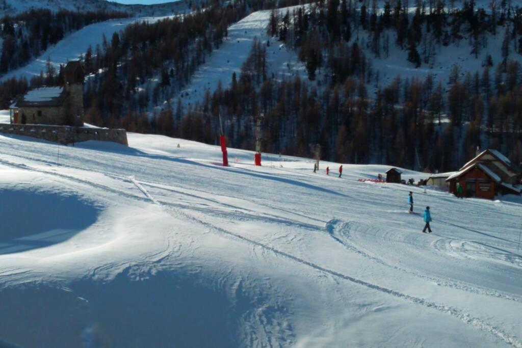 Appartement Studio Front De Neige, Acces Direct Aux Pistes Isola 2000 Luaran gambar